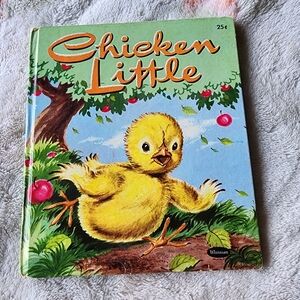 Vintage Chicken Little book. RARE  25 cents on cover
